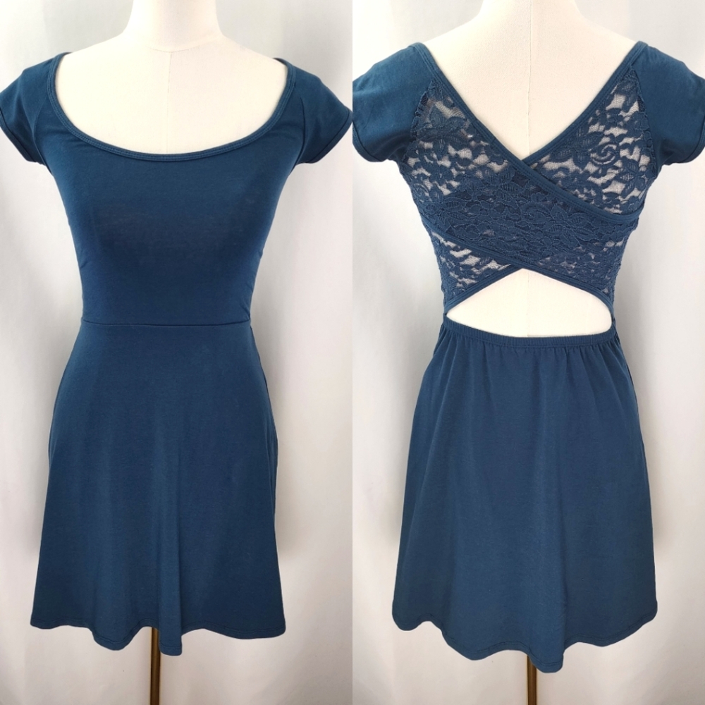 Garage Women's Blue Lace Crossed Back Skater Dress Size XS NWT